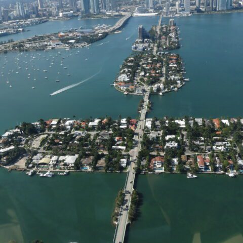 Discover Miami’s iconic islands from above—this private airplane tour with Magic Air Tours showcases the beauty of Biscayne Bay and beyond.best-rated air tour company.
